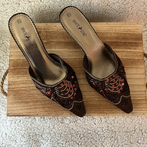 WHITE STAG Bohemian Retro Brown Mules with Bronze & Gold Beaded Embroidery - Picture 4 of 10